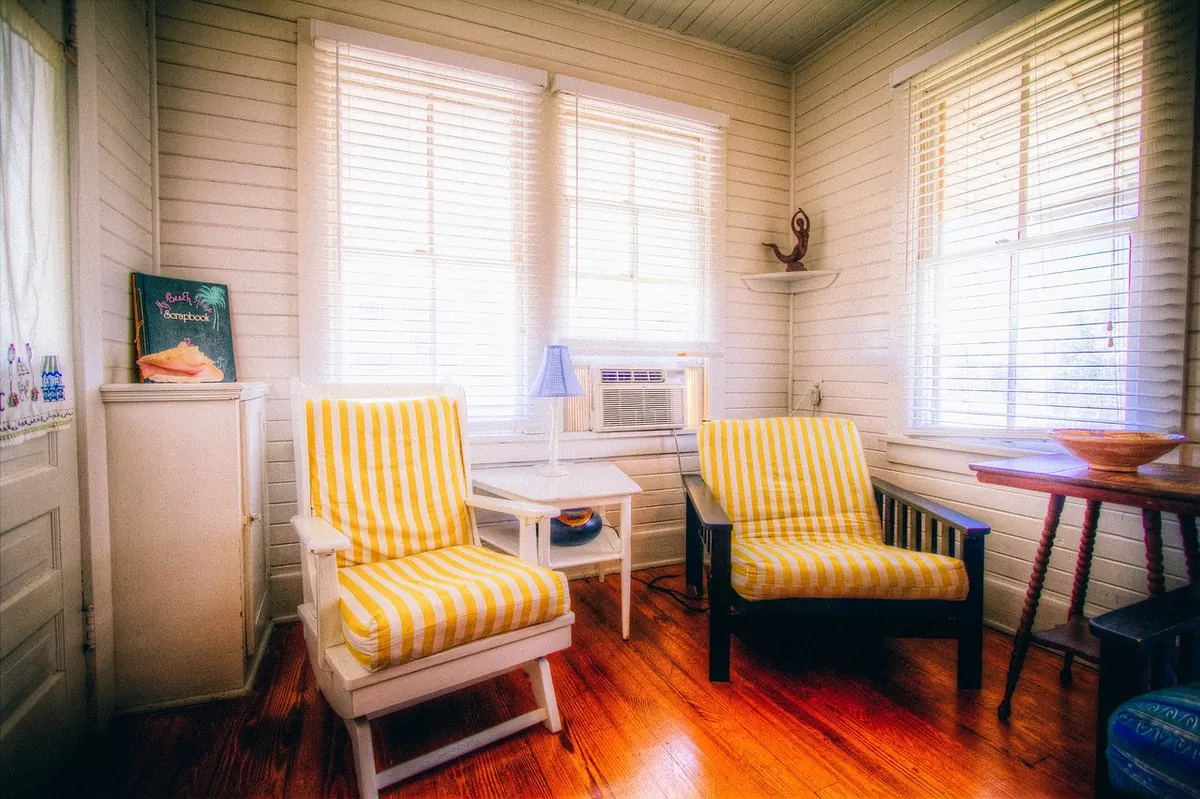 Rustic Home Decor Checklist: 15 Essentials for a Cosy British Cottage